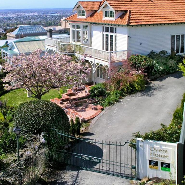 مبيت وإفطار كريستتشيرش Dyers House المظهر الخارجي الصورة